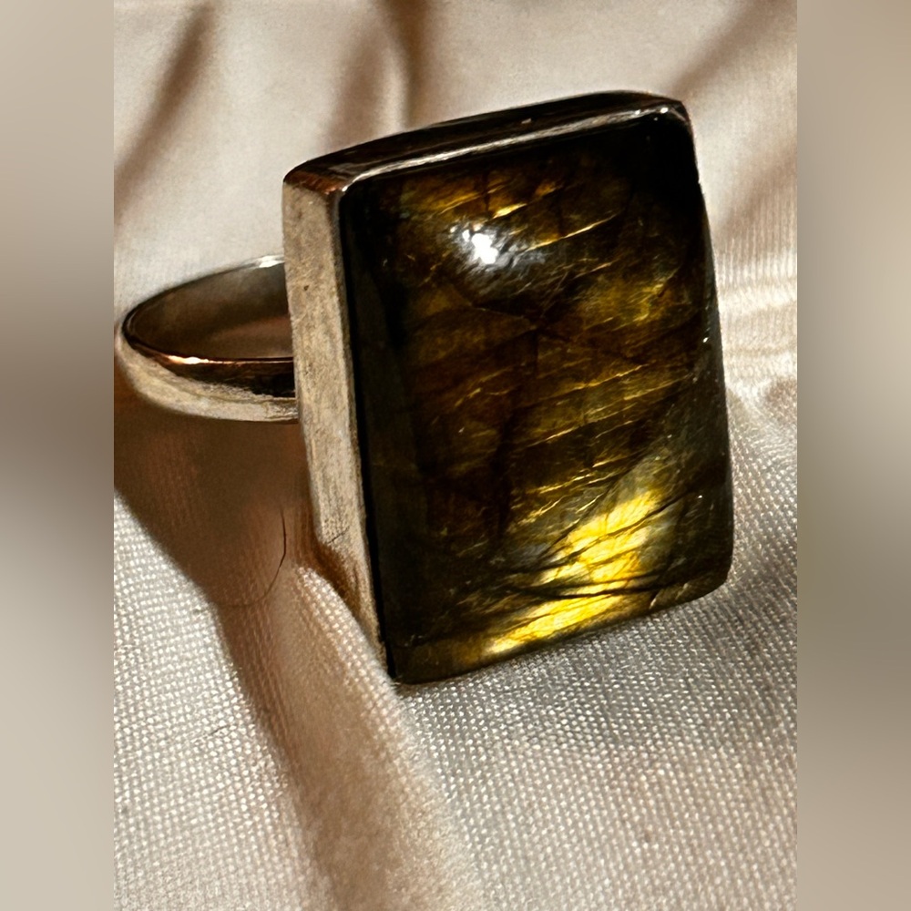 Rectangular Silver Ring With Large Chunky Labordo… - image 1